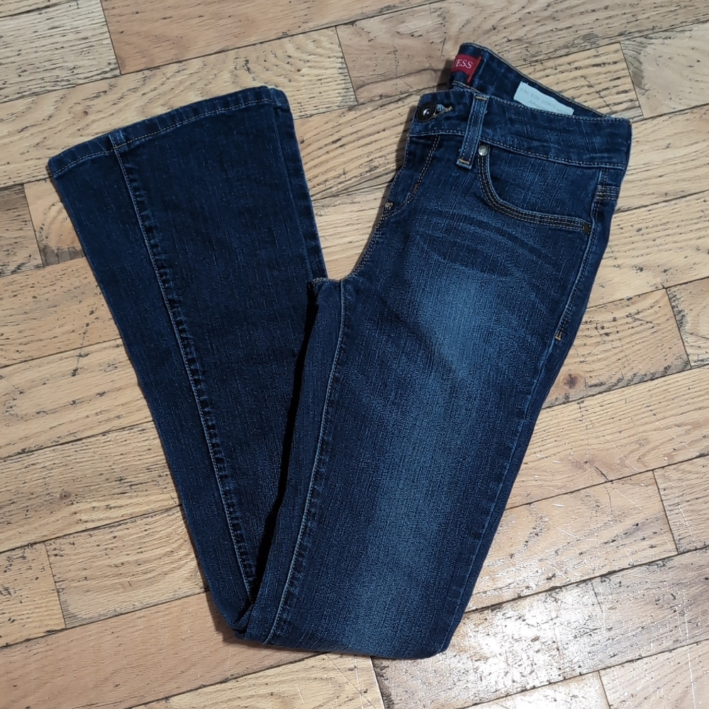 EUC Guess Boot cut Jeans Women's Size 26 *R15